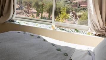 Double Room, Mountain View | Free WiFi