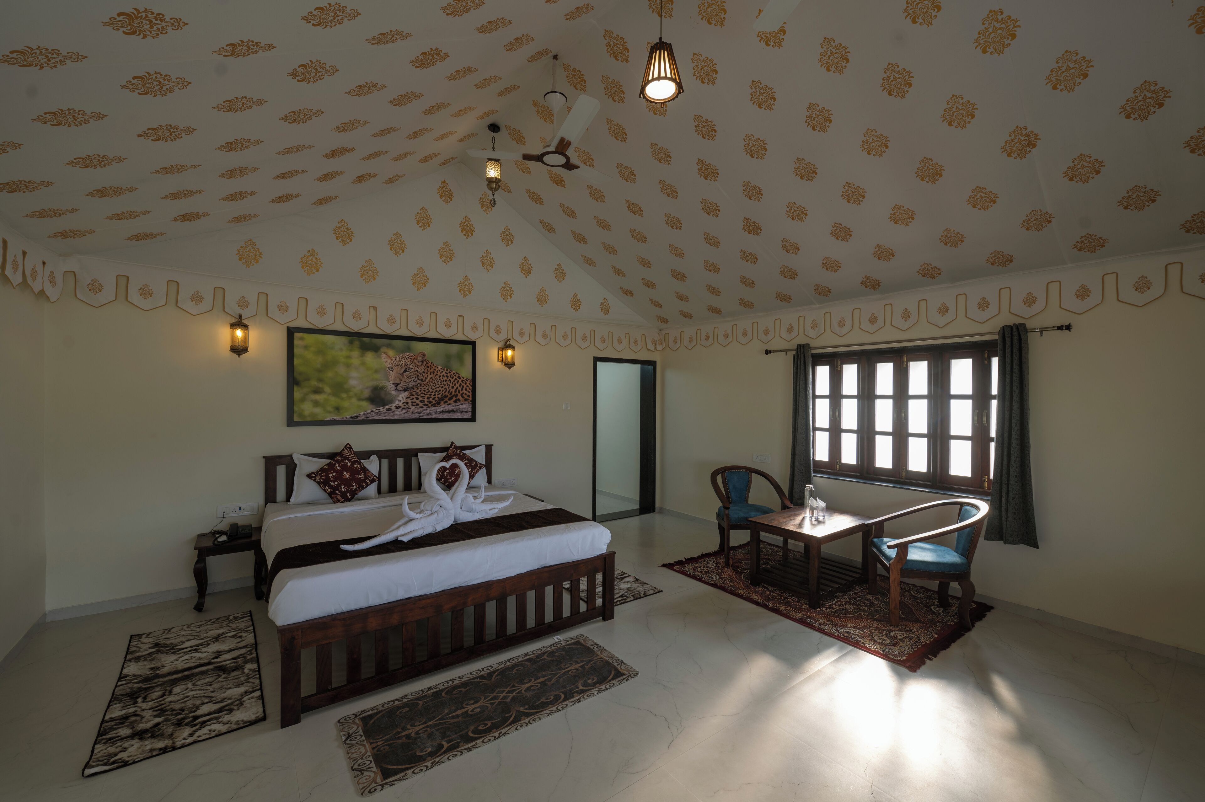 مساحة عمل للكمبيوتر المحمول وواي فاي مجانًا