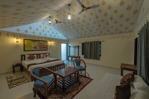 مساحة عمل للكمبيوتر المحمول وواي فاي مجانًا
