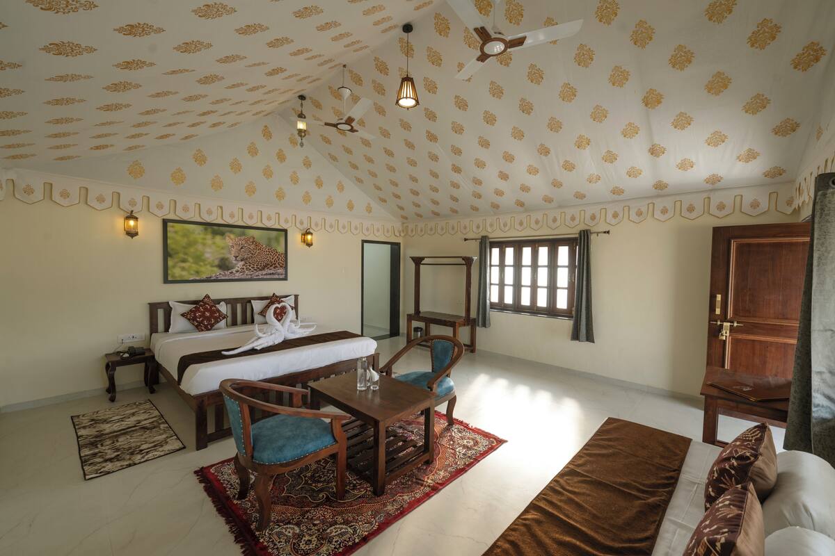 Habitación de lujo doble | Espacio para trabajar con un portátil y wifi gratis