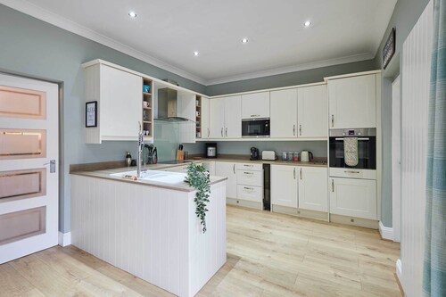 Host & Stay | Simonside Terrace