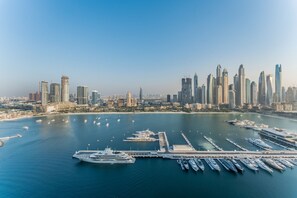 Marina - Waterfront Community, Beachfront Living Near Dubai Marina and Top Dining Hotspots (Dubai)