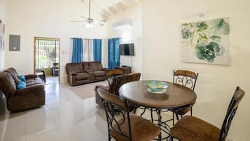 Family House | Living area