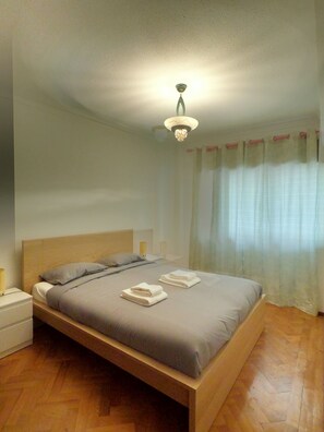 Iron/ironing board, WiFi, bed sheets - Costa Breeze (Costa de Caparica) (Costa da Caparica)