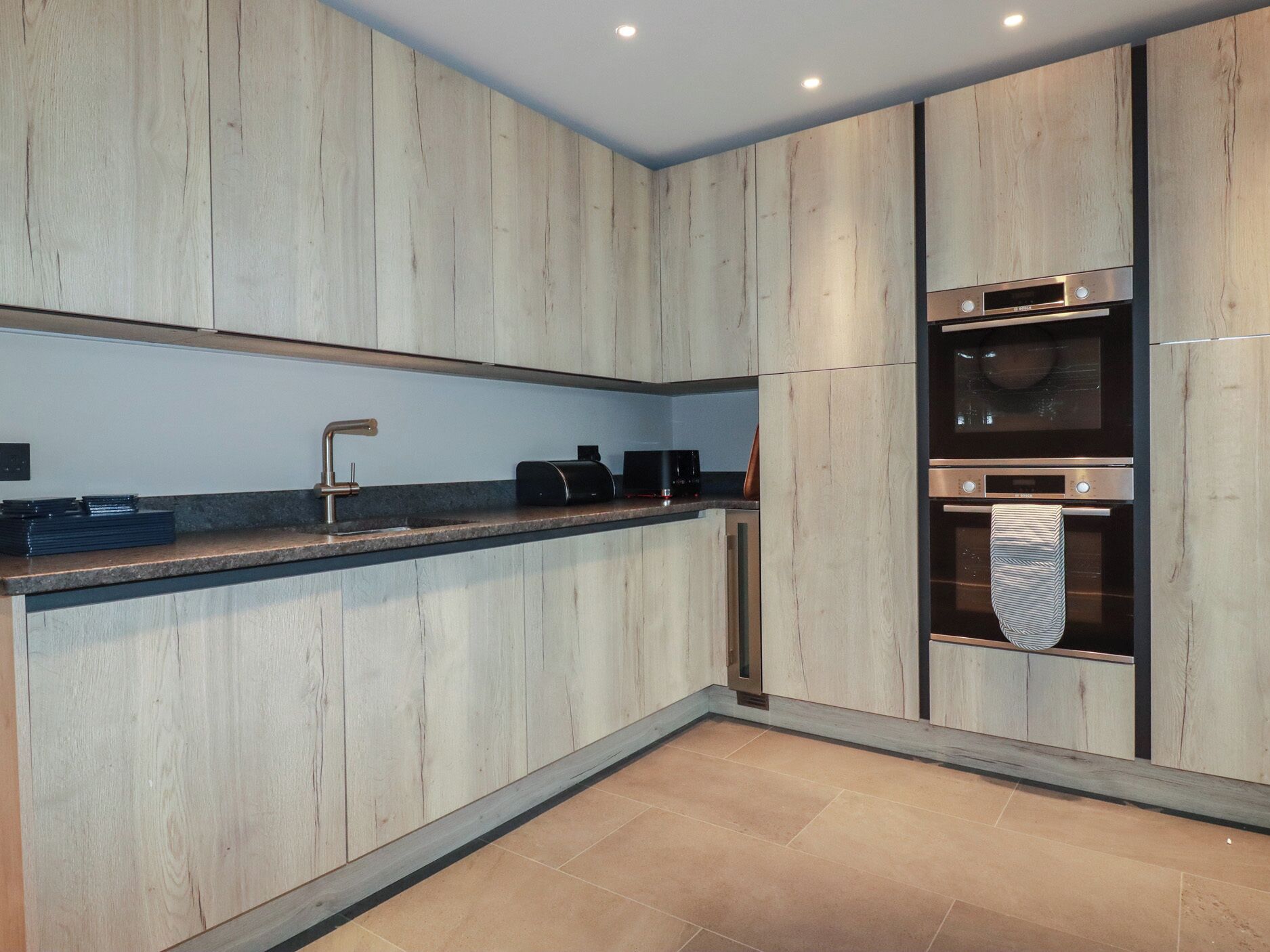 مستلزمات طهي/أطباق/أوعية