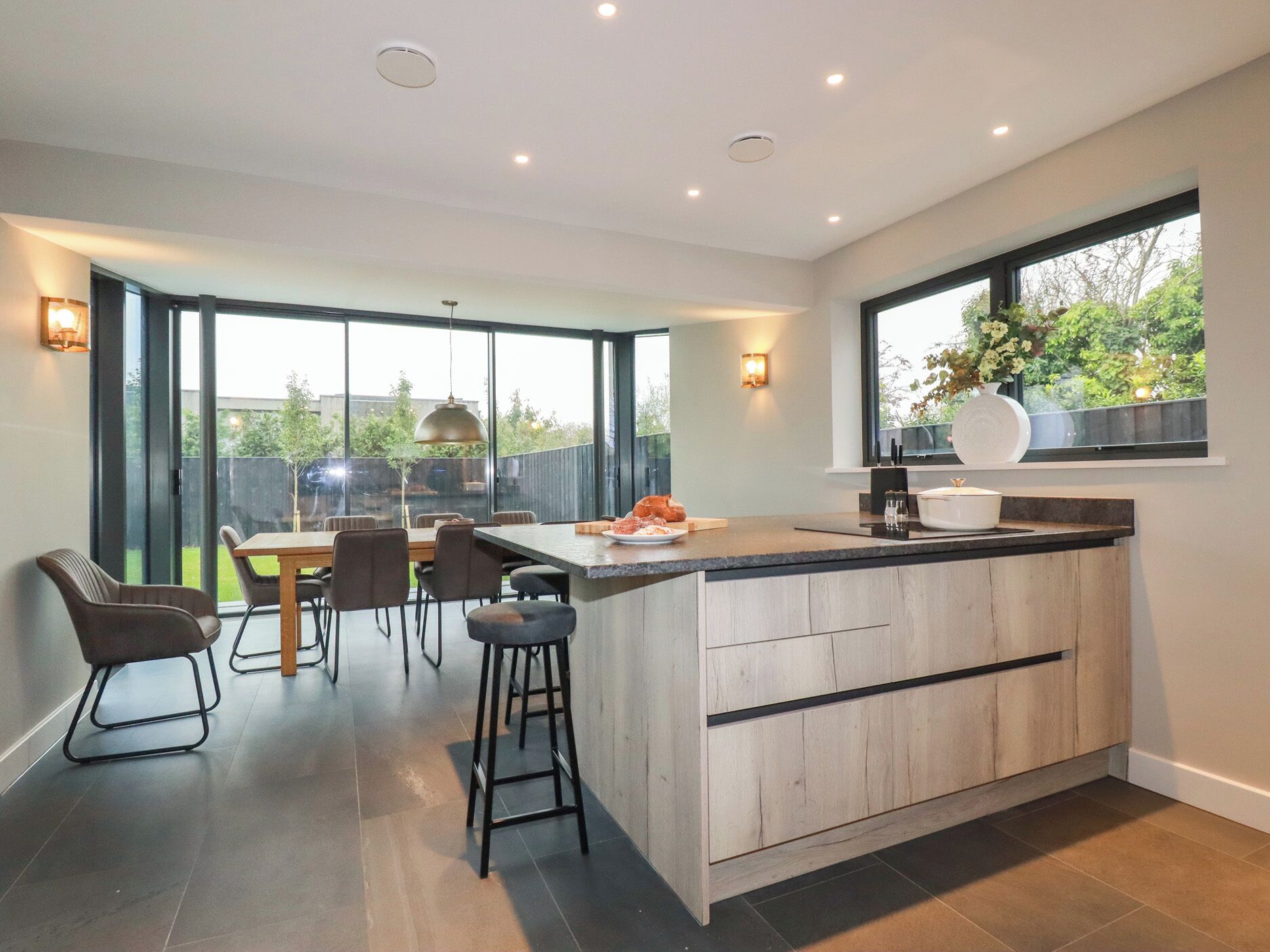 تناول الطعام