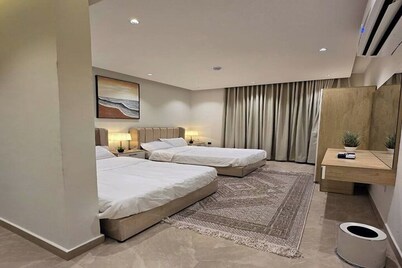 LP50.6 Premium 3-Bedroom Retreat Near Top Malls & KAFD