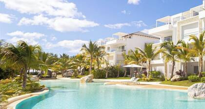 Aqua Esmeralda Beachfront Apartment Dominica 202