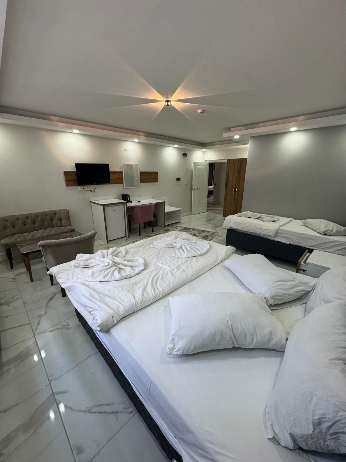 华丽客房, 城市景观 | 办公桌、笔记本电脑工作区、免费 WiFi