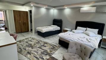 Deluxe Room, City View | Desk, laptop workspace, free WiFi