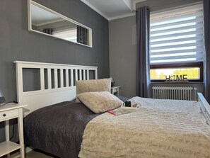 Room - Apartment 'Fewo Strandperle' with Shared Garden and Wi-Fi (Butjadingen)