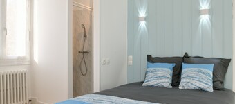 Guest Room 4 with Shared Pool, Communal Garden, and Wi-Fi