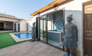 Property grounds - Rural House 'La Casa De Felisin' with Private Pool, Wi-Fi, and Air Conditioning (Pulgar)