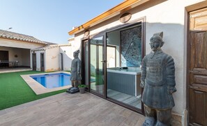 Property grounds - La Casa De Felisin, Rural Retreat near Puy du Fou with Private Pool in Toledo (Pulgar)