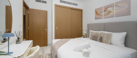 1 chambre, coffres-forts dans les chambres, fer et planche à repasser