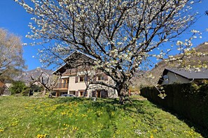 Exterior - Studio "Chez l’habitant" with Mountain View (Saint-Pierre-d'Albigny)