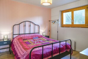 1 bedroom, WiFi, bed sheets - Studio "Chez l’habitant" with Mountain View (Saint-Pierre-d'Albigny)