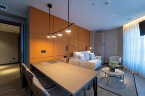 Family Apartment, Balcony, City View | Living area