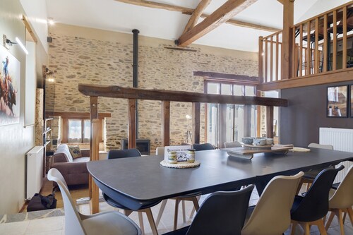 Country House 'Le Ranch Des Ours' with Private Pool, Terrace & Wi-Fi