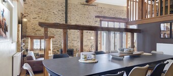 Maison de campagne « Le Ranch Des Ours » avec piscine privée, terrasse et Wi-Fi