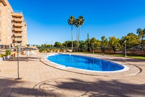Pool - Quintana's Home Oropesa Del Mar: Holiday House with Pool, Wi-Fi & Air Conditioning (Oropesa)