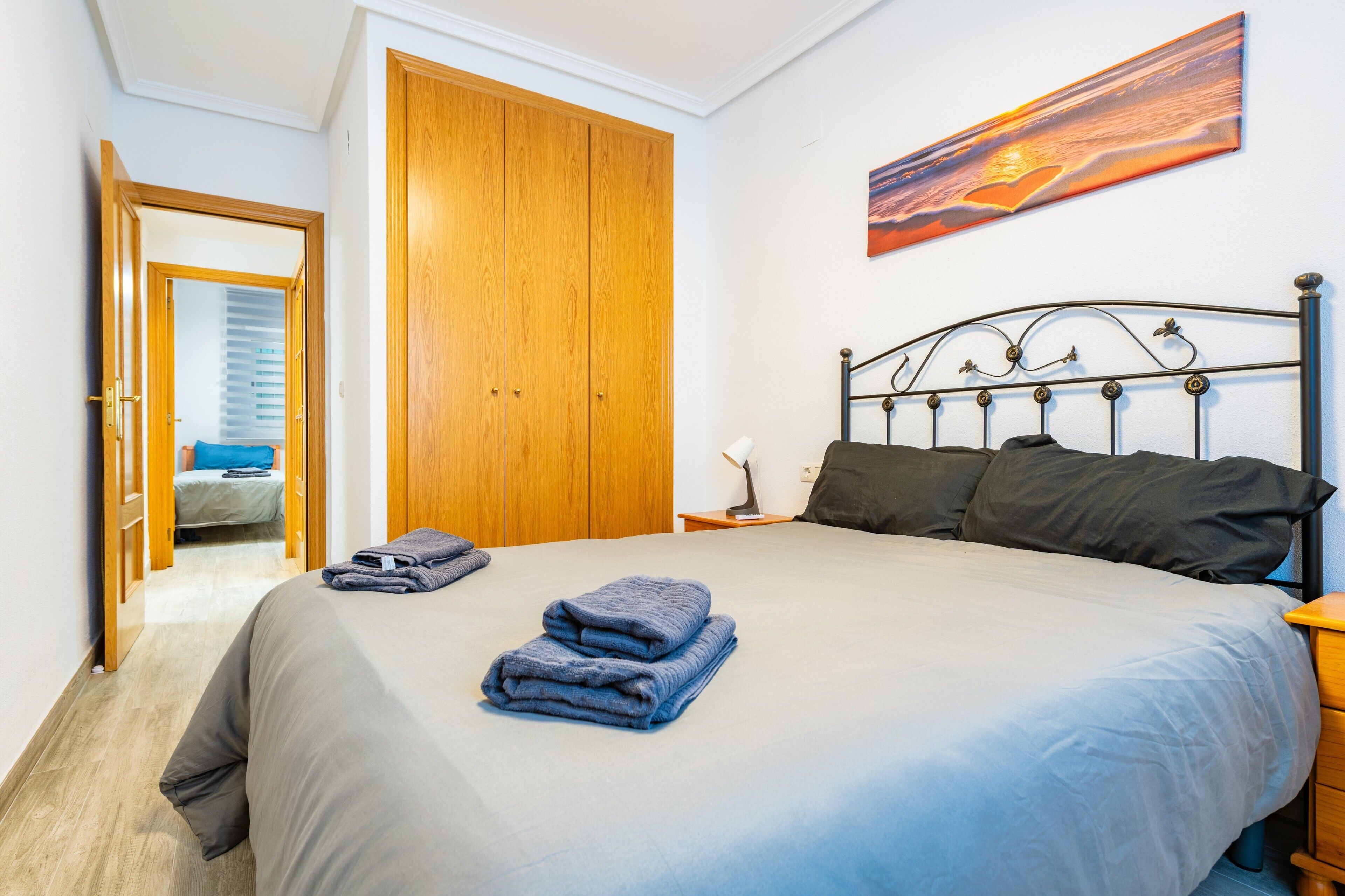 2 bedrooms, desk, iron/ironing board, WiFi