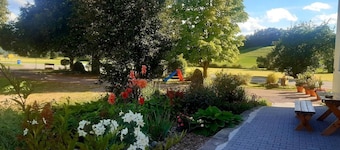 Fleischmannhof Do San Ma Dahoam Farmhouse with Shared Terrace & Wi-Fi