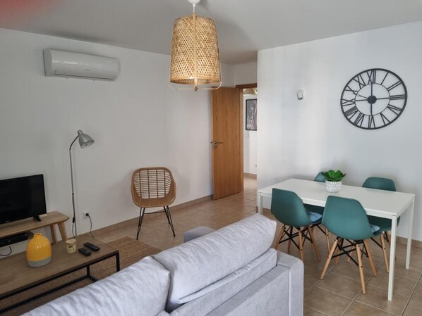 TV - Apartment 'Formosa Bay - 1st Floor' with Balcony, Wi-Fi and Air Conditioning (Tavira)