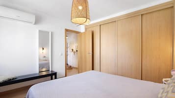 2 habitaciones, tabla de planchar con plancha, wifi y ropa de cama