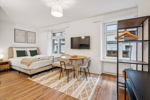 Exclusive studio near city center - Color 4