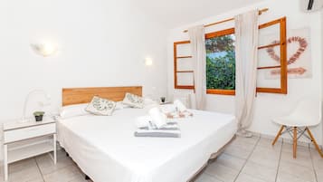 Silitysrauta/-lauta, Wi-Fi, vuodevaatteet