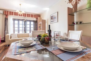 Interior - Joguida – Duplex with Panoramic Terrace Near the Beach (Armação de Pêra)