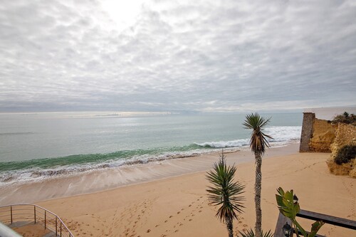Casa de Praia da Avó Tina – Strandhaus im Herzen von Armação de Pera