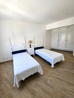 Room - Grandma Tina’s Beach House (Armação de Pêra)