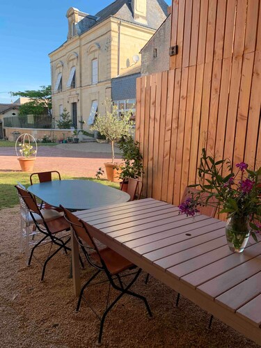 Maison Bellecour: Shared Terrace, Garden & Wi-Fi in Vaudelnay