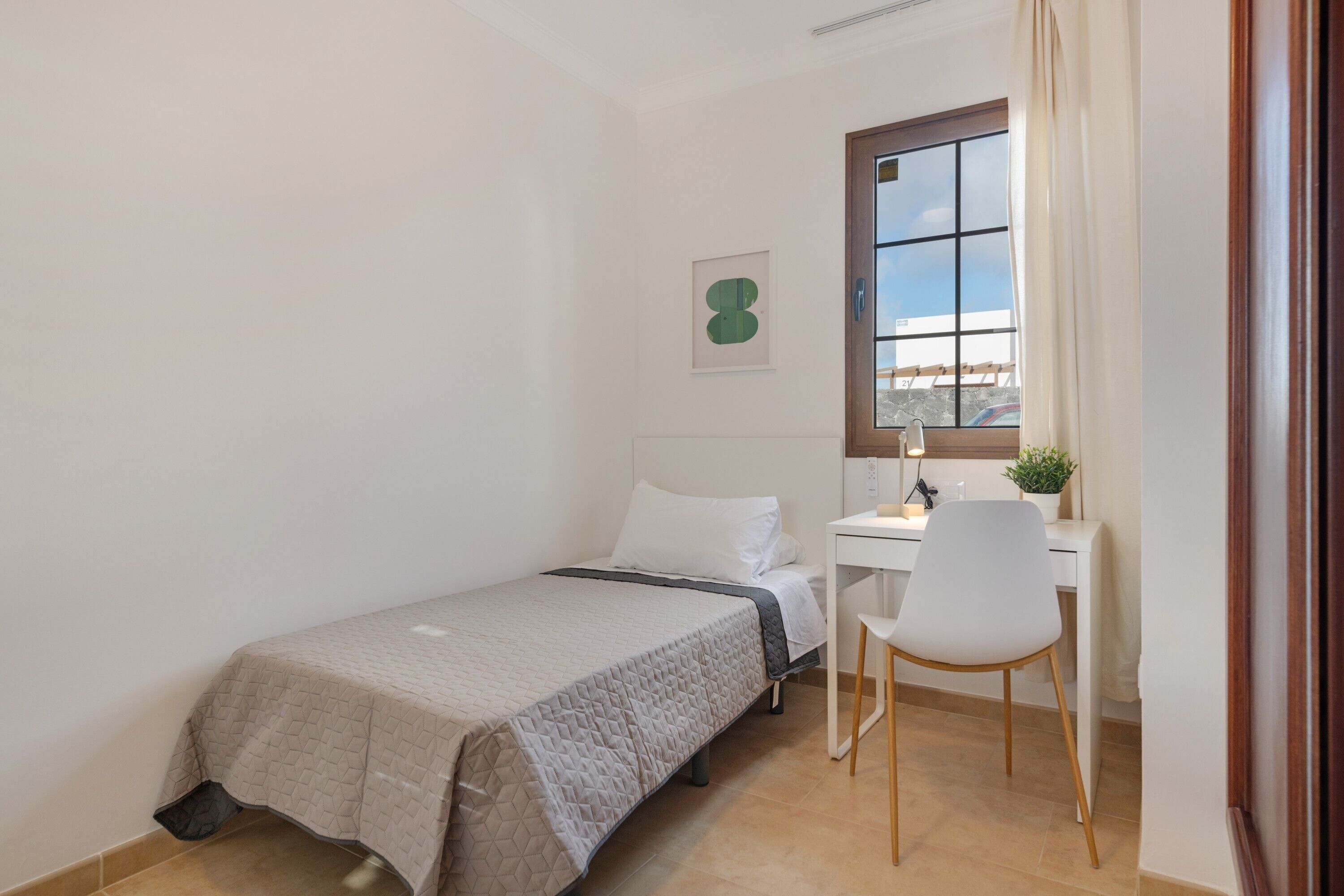 Ferros/tábuas de passar roupa, Wi-Fi, roupa de cama