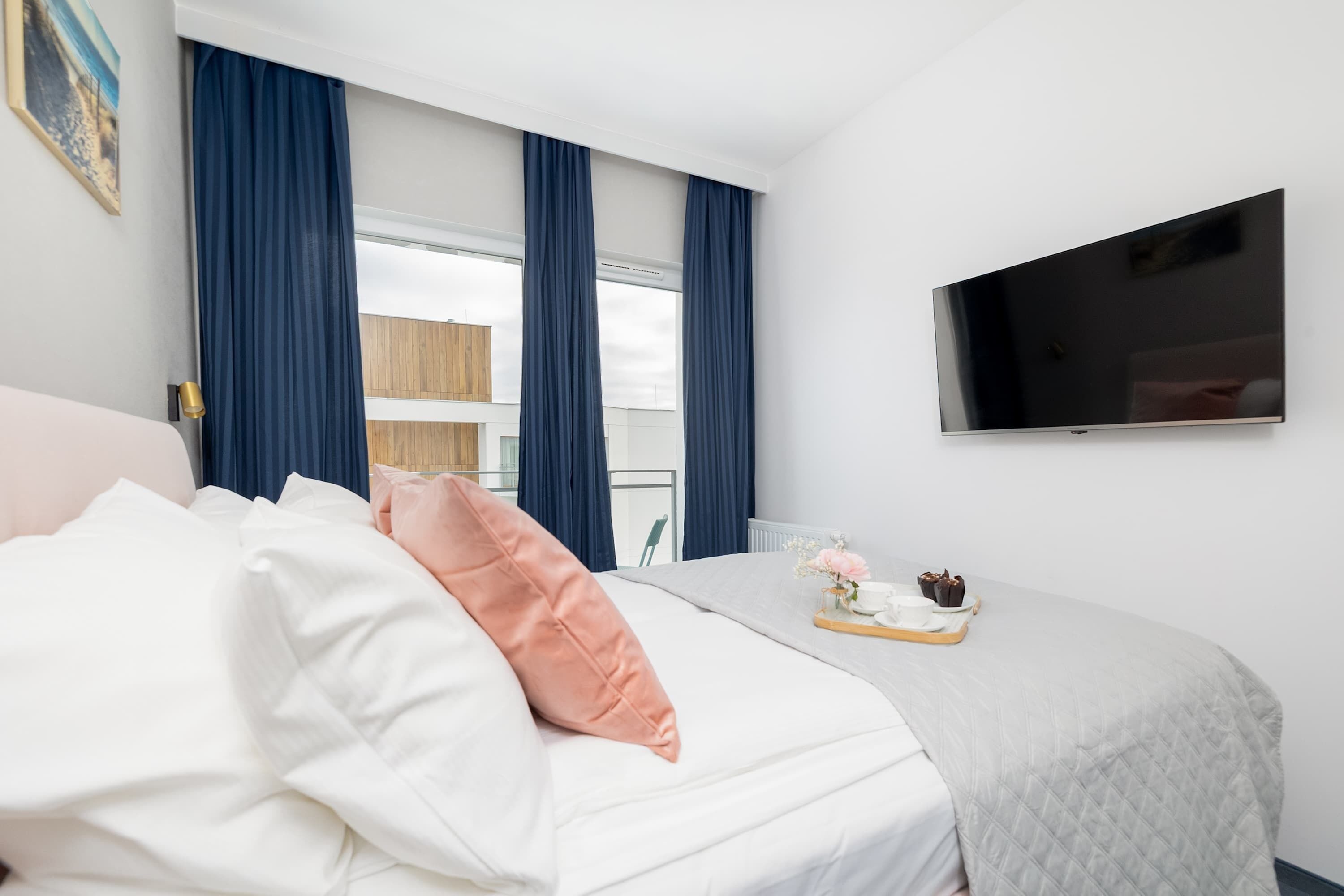 Bügeleisen/Bügelbrett, Reisekinderbett, WLAN, Bettwäsche