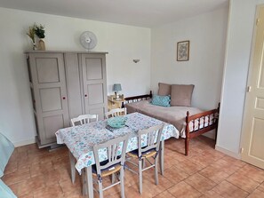 Interior - Cozy studio with garden and WIFI in La Roche-Posay (La Roche-Posay)