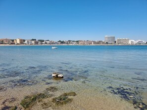 Beach nearby - Charming apartment in L'Escala, near the port and beach (L'Escala)