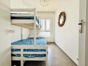 2 bedrooms, free WiFi - Renovated Apartment in Santa Margarita - 2 Bedrooms (Roses)