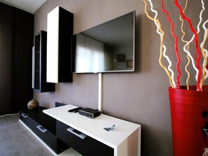 Interior - Renovated Apartment in Santa Margarita - 2 Bedrooms (Roses)