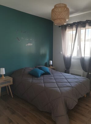 Room - Villa "Gîte Des Clapas – Lisa" with Wi-Fi and Air Conditioning (Balazuc)