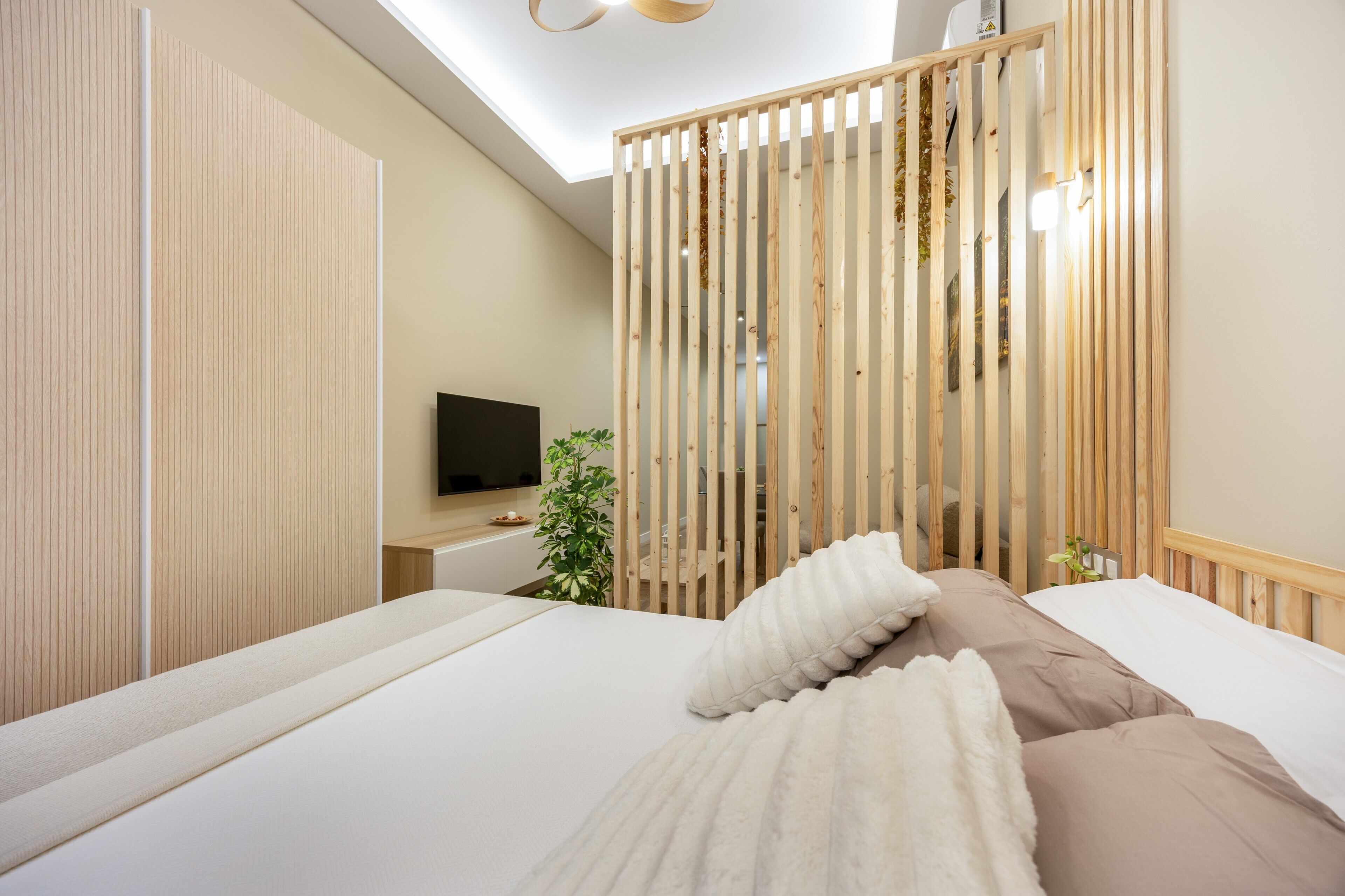 1 多间卧室、熨斗/熨衣板、WiFi、床单