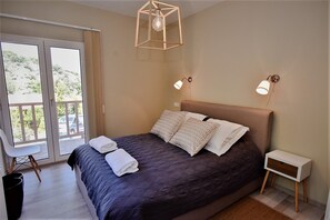 ลั กซ์ชัวรี่วิลล่า, วิวทะเล | เตารีด/โต๊ะรีดผ้า, เปล/เตียงเด็กอ่อน (ฟรี), Wi-Fi ฟรี, ผ้าปูที่นอน