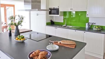 Talheres/pratos/utensílios de cozinha