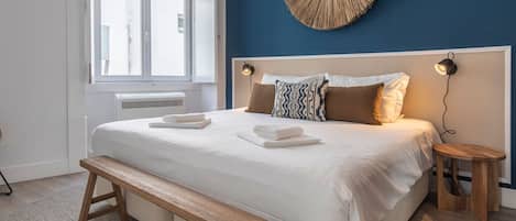 Bügeleisen/Bügelbrett, Reisekinderbett, kostenloses WLAN, Bettwäsche