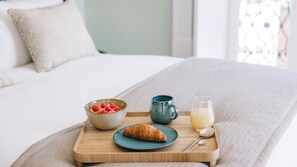 Iron/ironing board, travel cot, free WiFi, bed sheets - Ando Living - Abrantes 10 House - 204 (Lisbon)