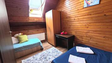 2 bedrooms, WiFi, bed sheets