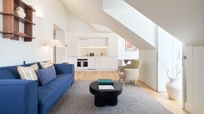 TV - Ando Living - Santa Justa 79 Townhouse - 501 (Lisboa)