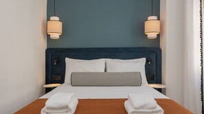 Iron/ironing board, travel cot, free WiFi, bed sheets - Santa Justa 77 Flats - 202 (Lisboa)